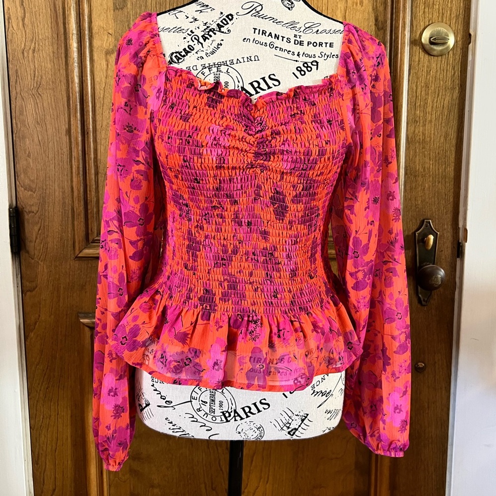 Peace and Love size S Pink with floral pattern  shirt